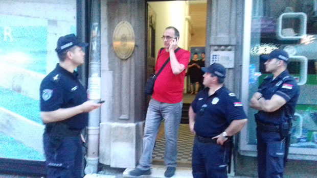 Због скандирања Косово је Србија отказана промоција филма Албанке су наше сестре; Oбраз одговоран  (ФОТО)